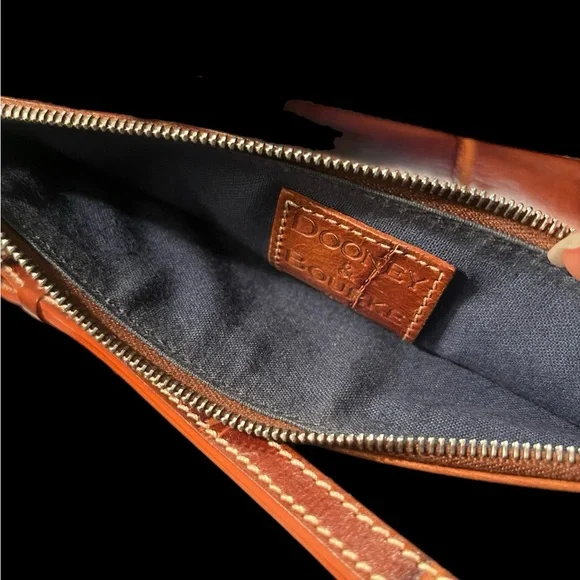 Dooney & Bourke Crocodile Embossed Wristlet Wallet. - Picture 3 of 4